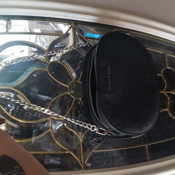 Michael kors bag - Picture 4 of 4